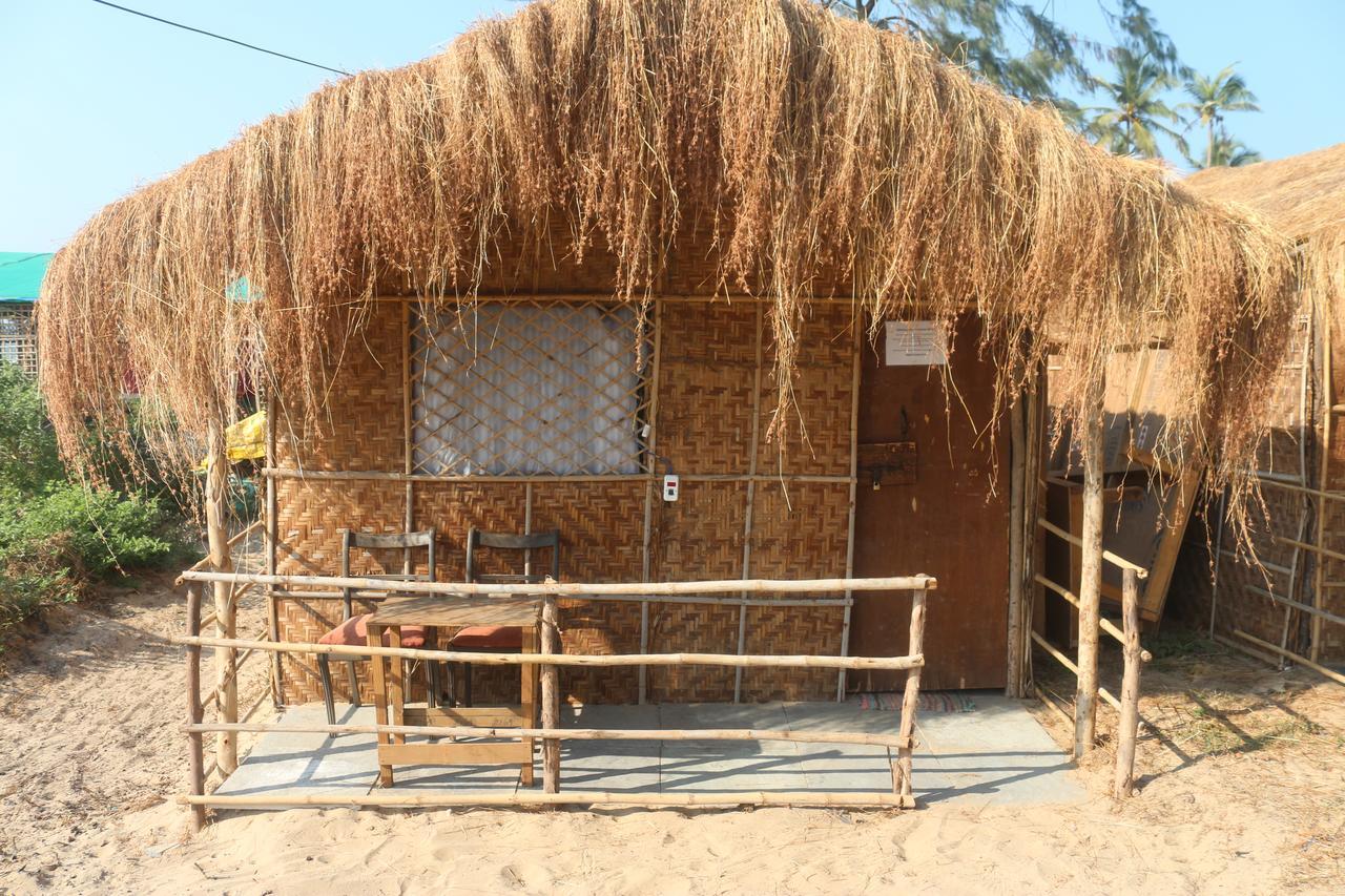 Huts On Arambol Beach Zewnętrze zdjęcie